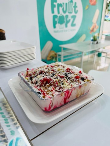 Layered Fruitpopz dessert tray.